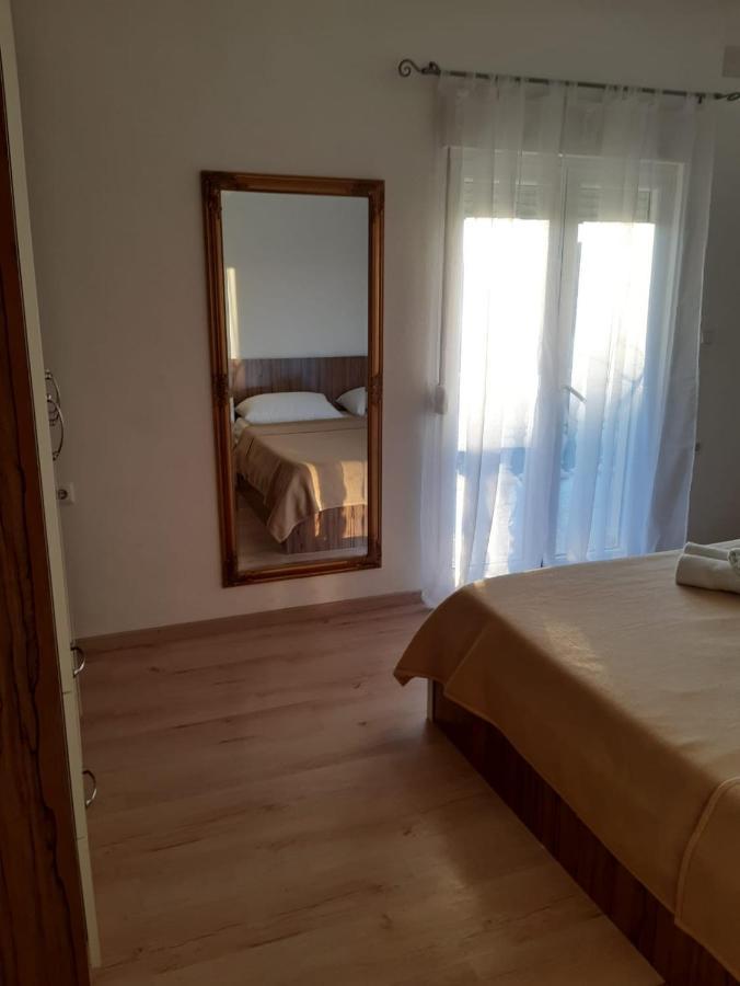 Apartment Luka Bibinje Bagian luar foto