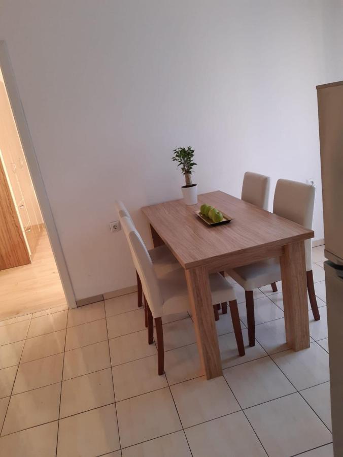 Apartment Luka Bibinje Bagian luar foto